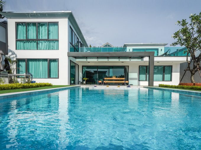 Modern House with a private swimming pool in Siam Royal View