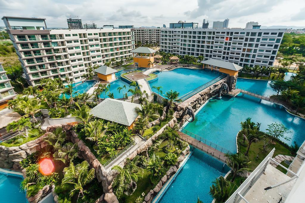 1 bedroom unit on the high floor in Laguna Beach Resort 3 – The Maldives